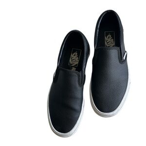🥮🌺Vans Black and White Slip-On Sneakers Minimalist Design